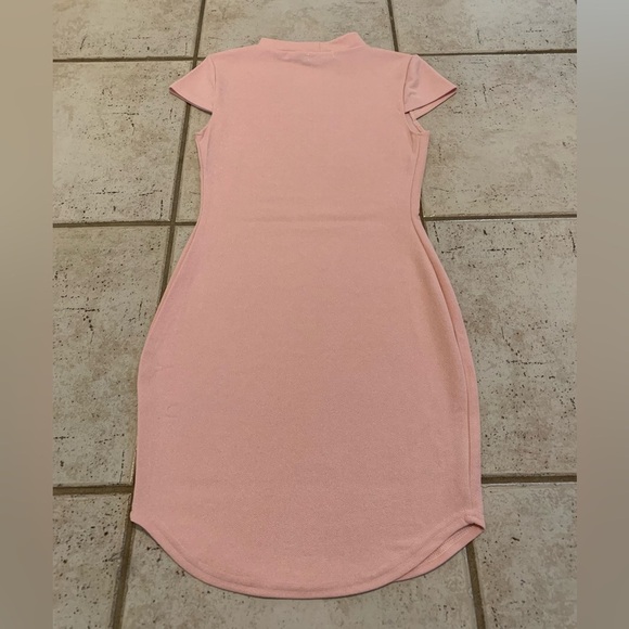 💜 PrettyLittleThing Pink Bodycon Mini Dress, Size US 4 - Picture 4 of 7